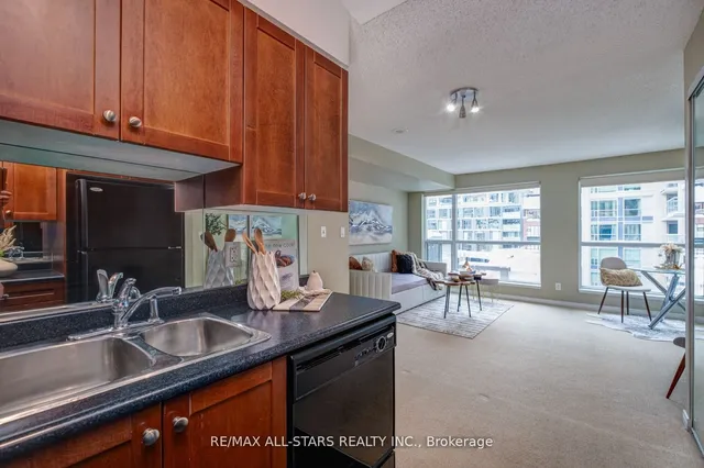 Additional image 17 of 230 King St Unit 621