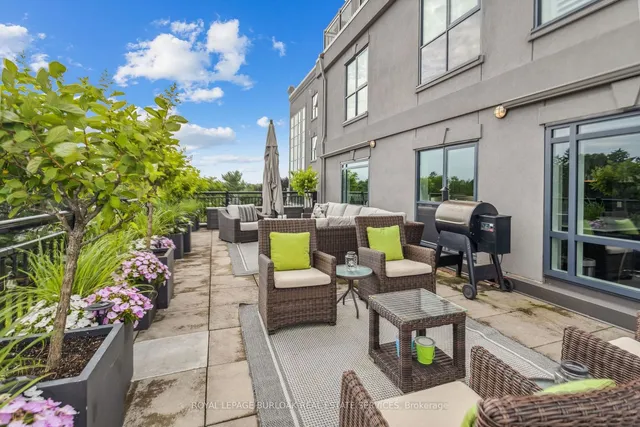 Additional image 27 of 34 Plains Rd Unit 404