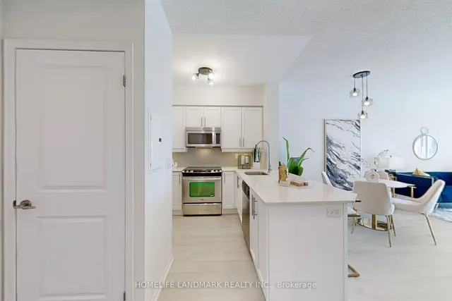 Additional image 28 of 125 Western Battery Rd Unit 2709