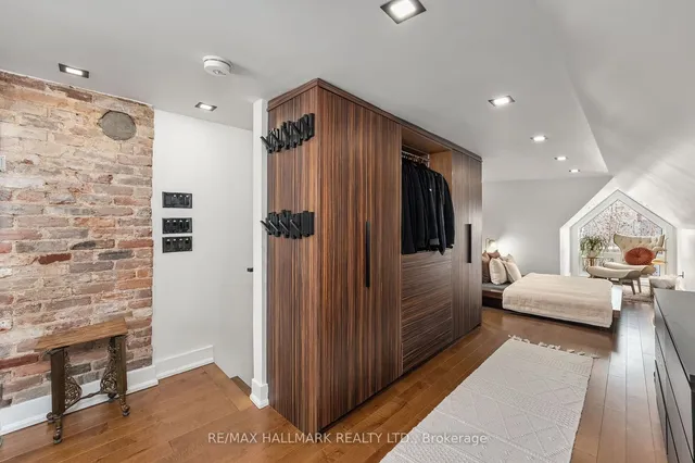 Additional image 15 of 13 Woodfield Rd