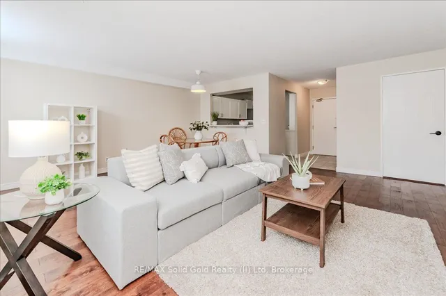 Additional image 14 of 18 Holborn Crt Unit 102