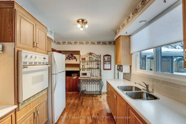 Additional image 8 of 251 Tottenham Rd