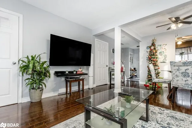 Additional image 15 of 20 Hillpark Trail