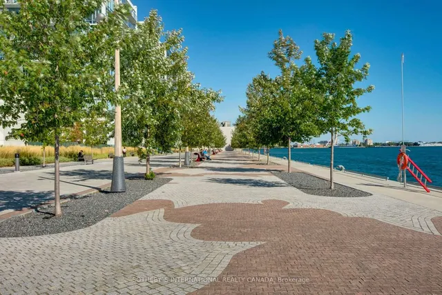 Additional image 34 of 39 Queens Quay Unit 803