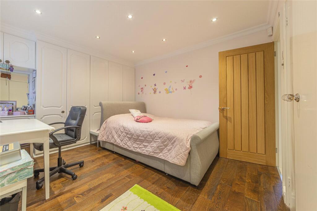 Additional image 11 of Saberton Close, Redbourn, St. Albans, AL3