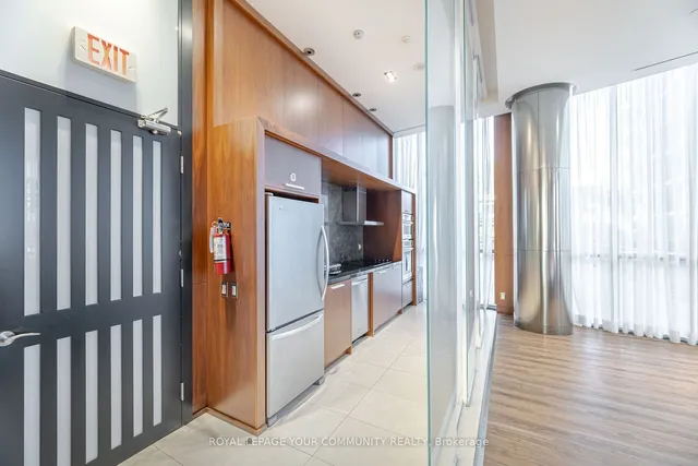 Additional image 5 of 5 Valhalla Inn Rd Unit 1204