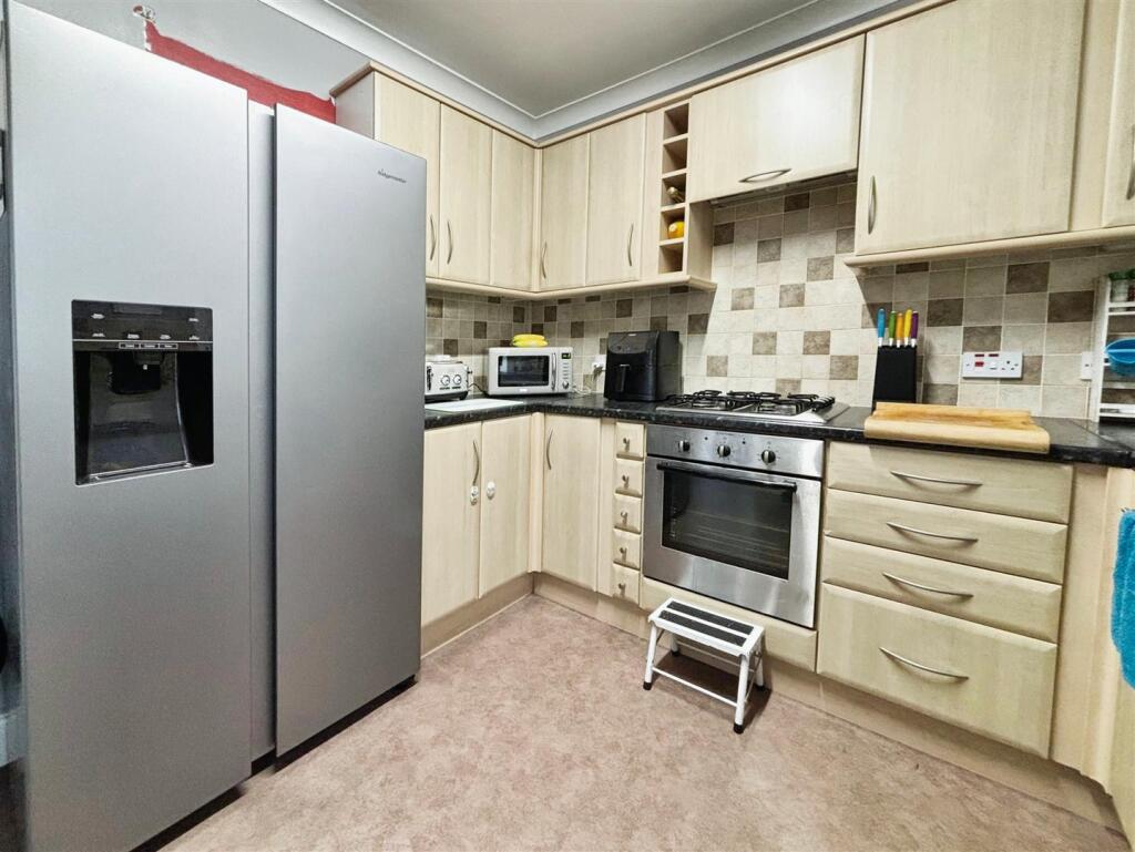 Additional image 6 of Leeds Road, Eccleshill, Bradford, BD2 3LQ