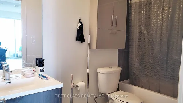 Additional image 7 of 180 Fairview Mall Dr Unit 1601