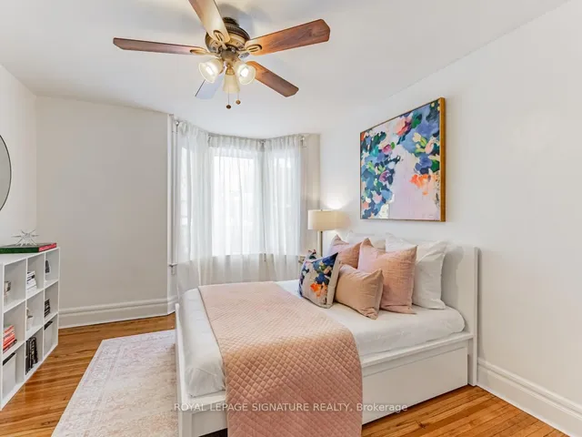 Additional image 32 of 41 Thyra Ave