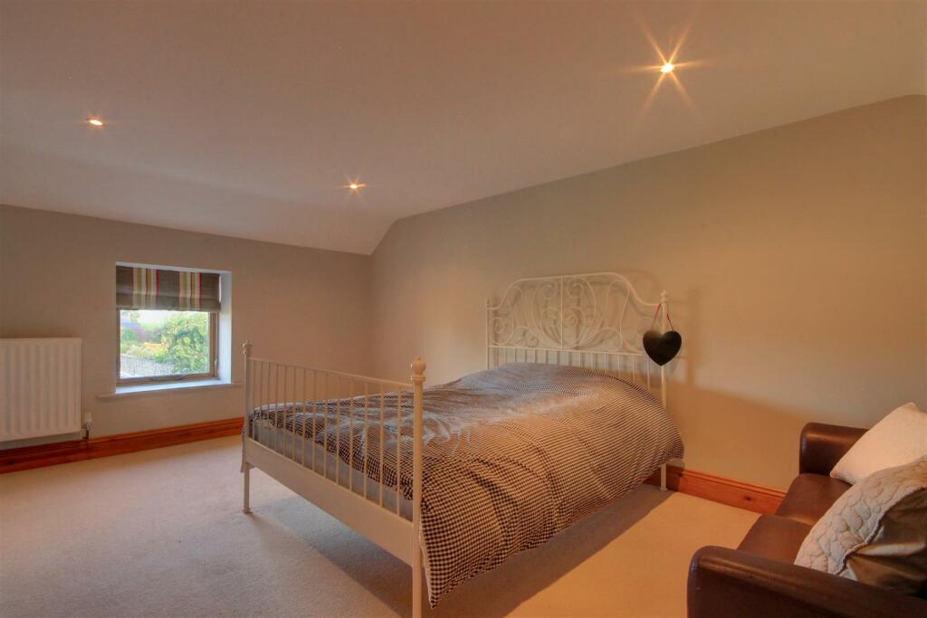 Additional image 12 of Carlton, Richmond