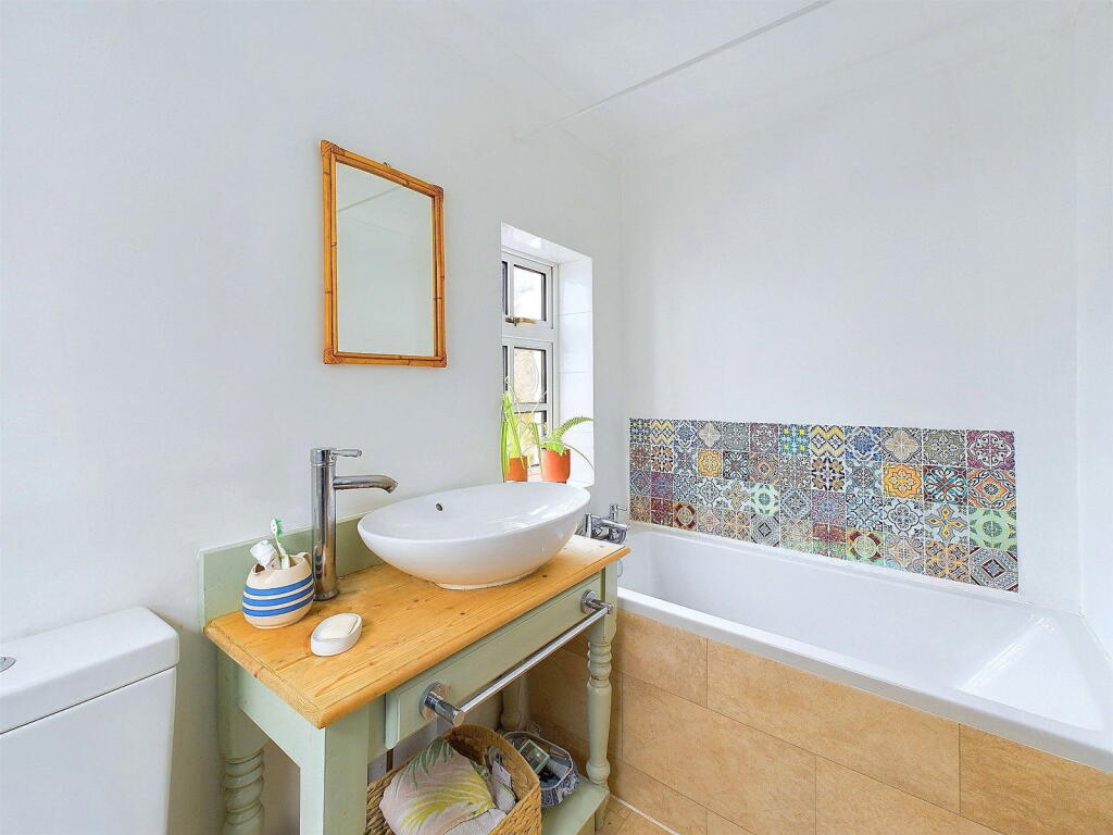 Additional image 10 of Hertford Road, Worthing BN11 1HX