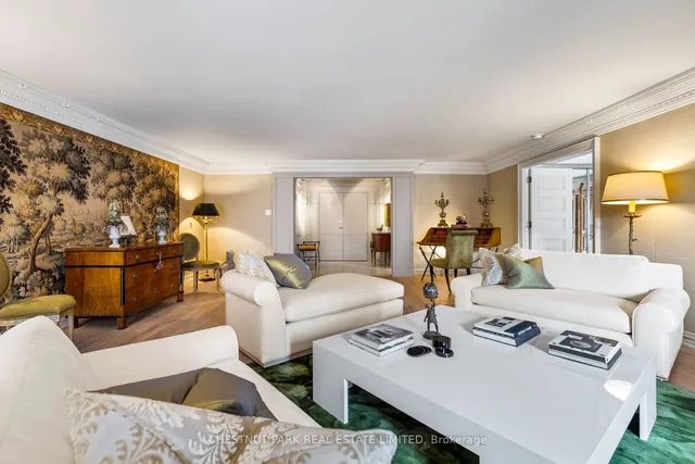 33 University Ave Unit LPH 2701