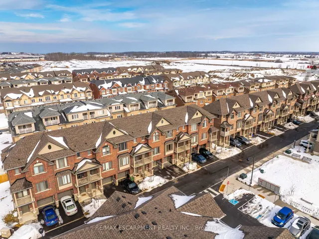 Additional image 32 of 19 Picardy Dr Unit 6