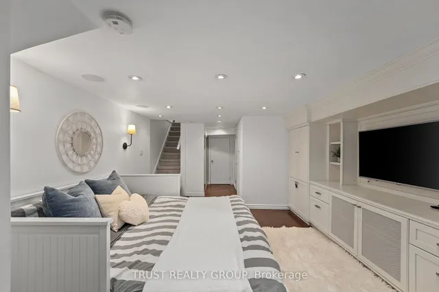 Additional image 24 of 648 Wellington St