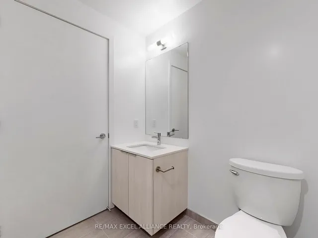 Additional image 20 of 357 King St Unit 203