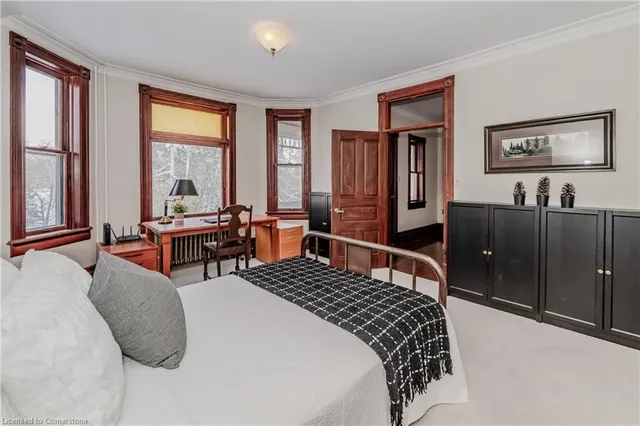 Additional image 20 of 33 Roland St