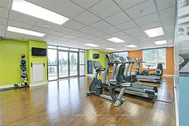 Additional image 5 of 5010 Corporate Dr Unit 313