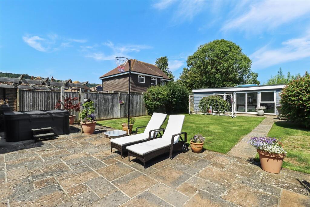 Additional image 38 of Stuart Avenue, Eastbourne