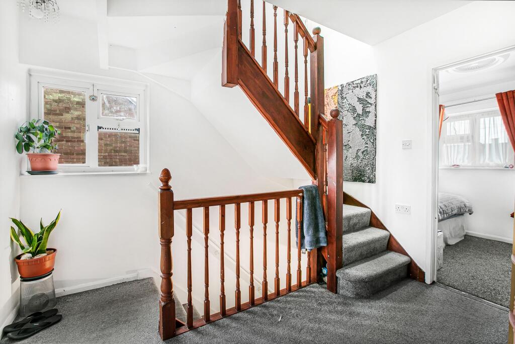 Additional image 19 of Woollam Crescent, St Albans, AL3