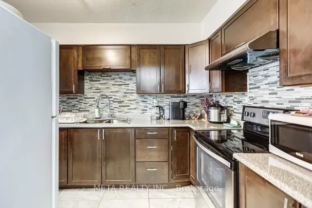 Additional image 10 of 3380 Eglinton Ave Unit 1101