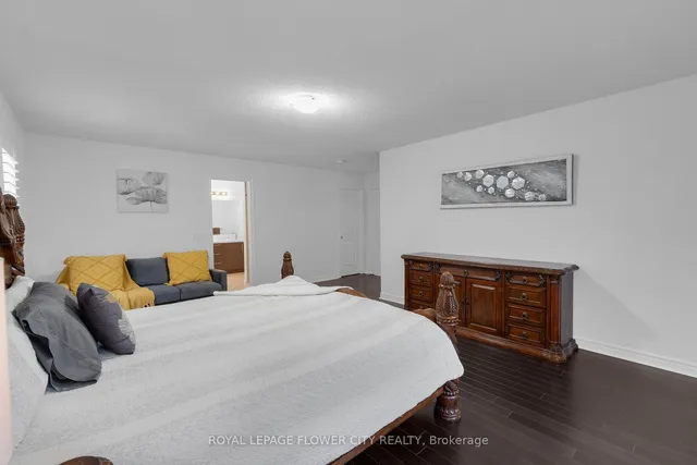 Additional image 24 of 28 DRUMMONDVILLE Dr