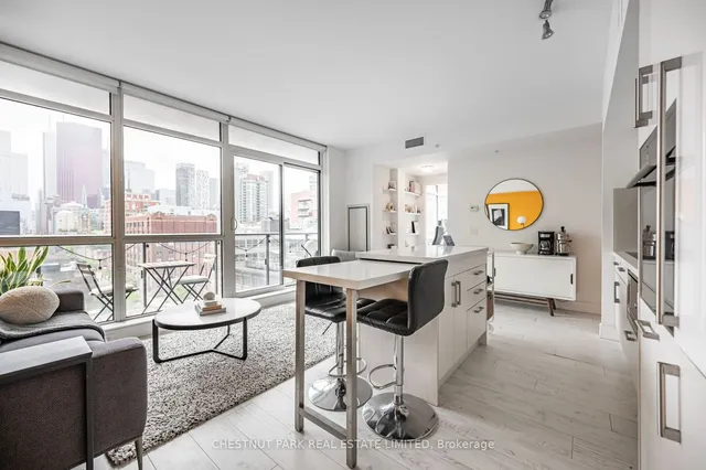 Additional image 6 of 39 Sherbourne St Unit 907