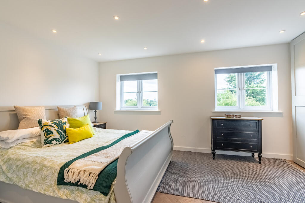 Additional image 11 of Mount Drive, Park Street, St. Albans, Hertfordshire, AL2