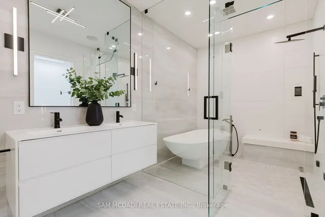 Additional image 35 of 129 Beaconsfield Ave