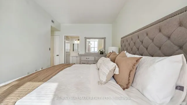 Additional image 18 of 2199 Sixth Line Unit 411