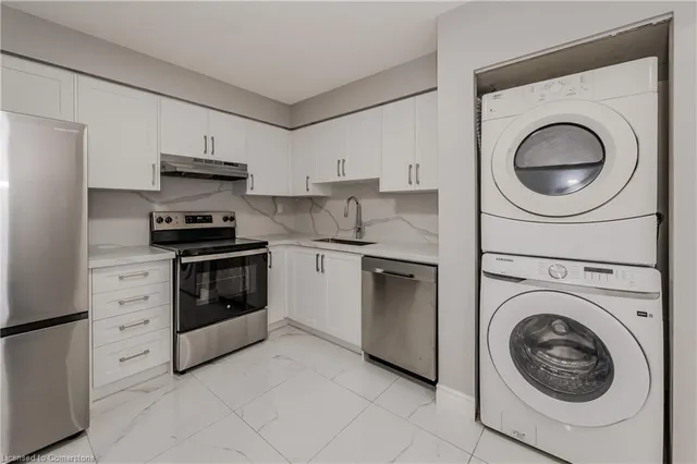 Additional image 14 of 3227 King St Unit 308
