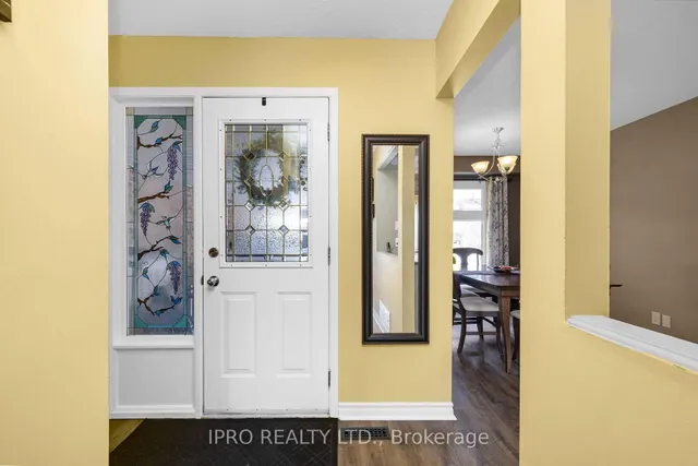 Additional image 5 of 1550 Grosvenor St Unit 32