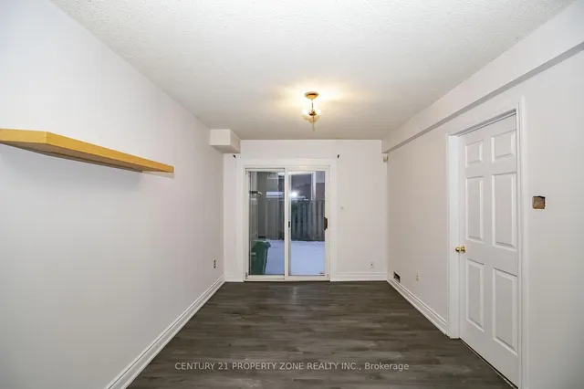 Additional image 35 of 2 Clay Brick Crt