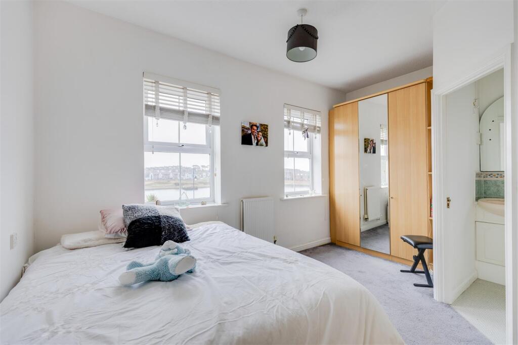 Additional image 15 of Rhodfa Sweldon, Barry