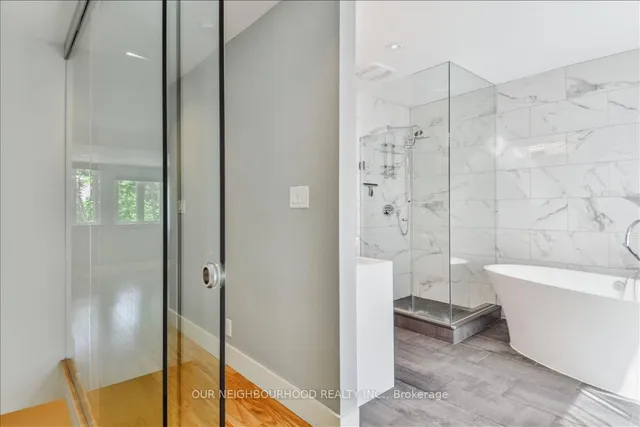 Additional image 29 of 69 Longboat Ave