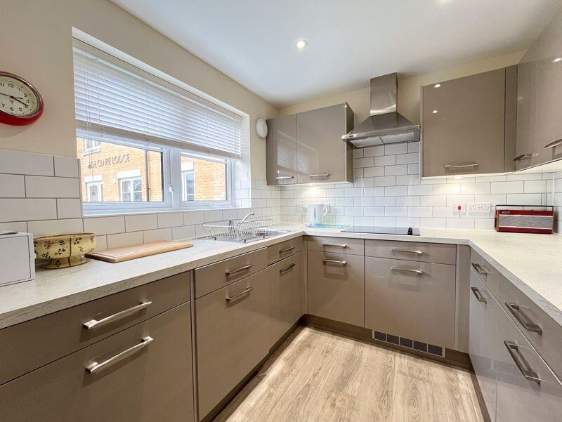 Additional image 15 of 1 De Clare Lodge, Westgate, Cowbridge, The Vale of Glamorgan CF71 7FR