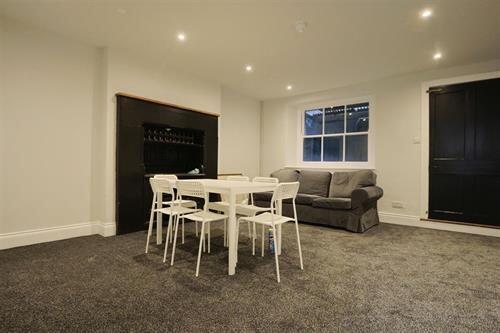 Additional image 10 of Room, Queen Square