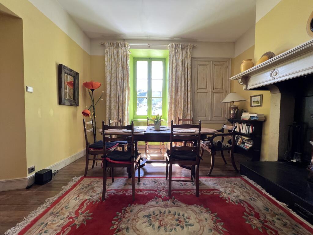 Additional image 3 of 65370 salechan, France