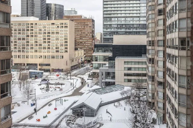 Additional image 9 of 717 Bay St Unit 1004