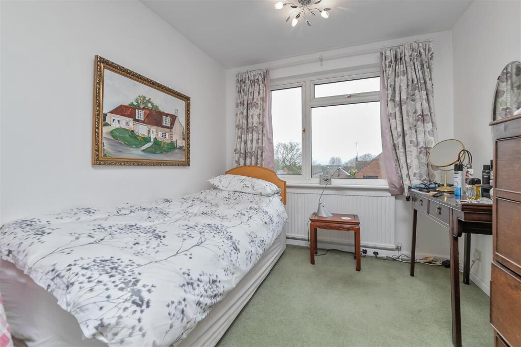 Additional image 13 of Granary Close, Wheathampstead