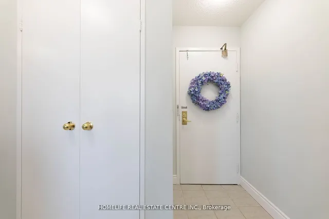 Additional image 12 of 3700 Kaneff Cres Unit 411