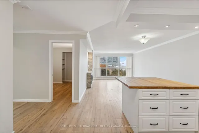 Additional image 6 of 2261 Lake Shore Blvd Unit 512