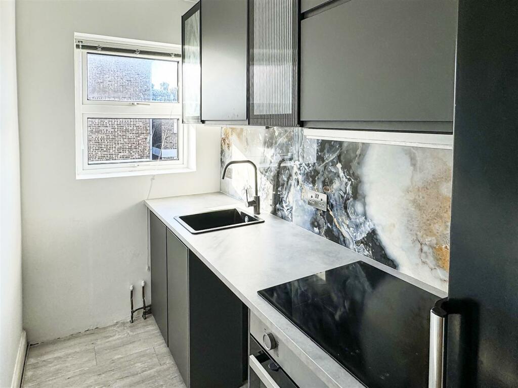 Additional image 12 of St. Floras Road, Littlehampton