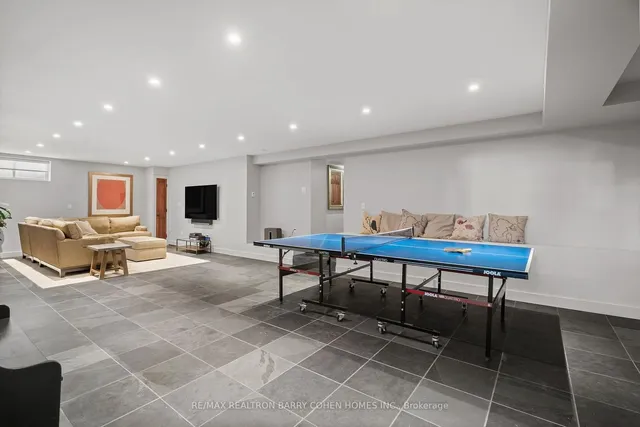 Additional image 29 of 72 Teddington Park Ave