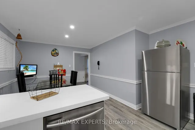 Additional image 11 of 155 Arleta Ave