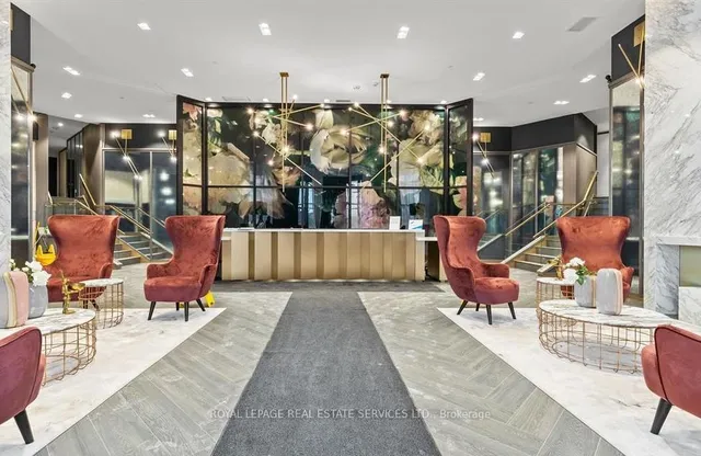 Additional image 4 of 405 Dundas St Unit 101