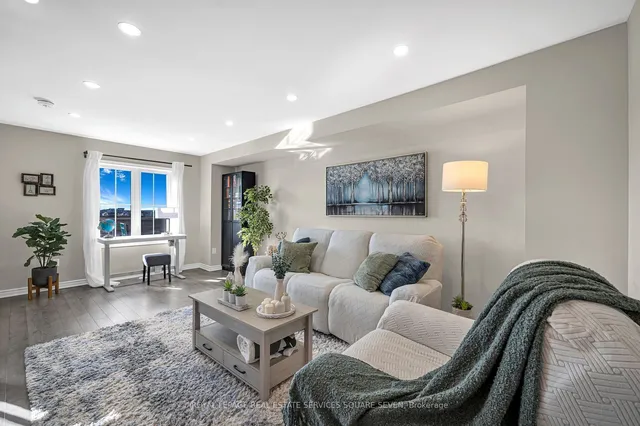 Additional image 9 of 105 Bond Head Crt