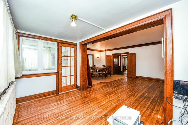 Additional image 8 of 18 Glendale Ave