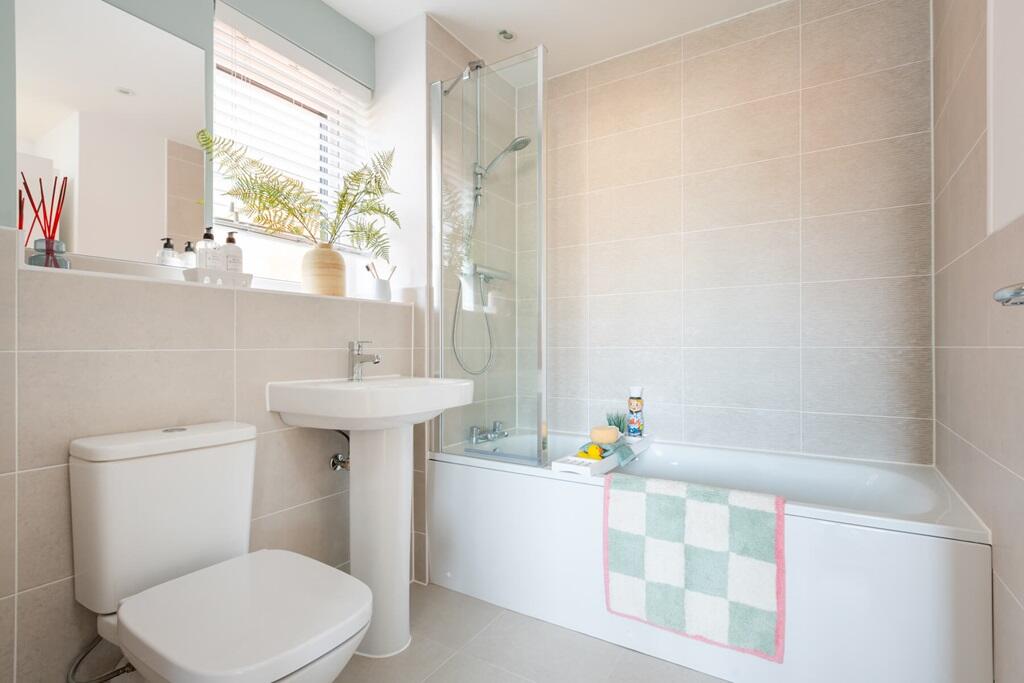 Additional image 13 of New Road
Hellingly
Hailsham
BN27 4EW