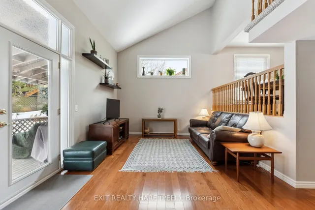 Additional image 14 of 121 Royal Palm Dr