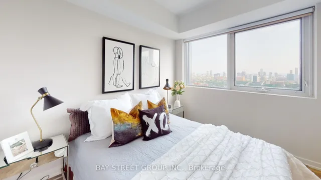 Additional image 20 of 159 Wellesley St Unit 1908